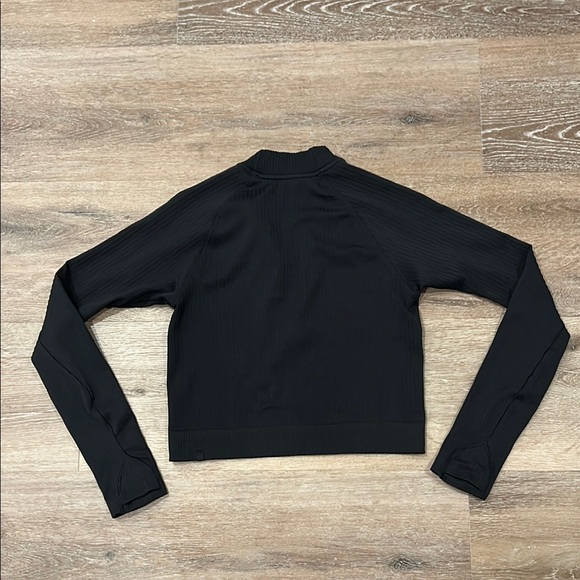 Lululemon Rest Less Cropped Half Zip - Picture 5 of 15